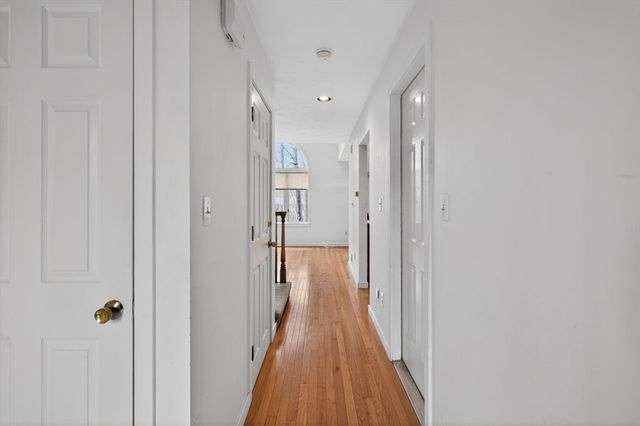 15 Poppasquash Rd 15, North Attleboro, MA 02760