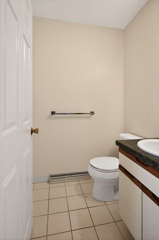 15 Poppasquash Rd 15, North Attleboro, MA 02760