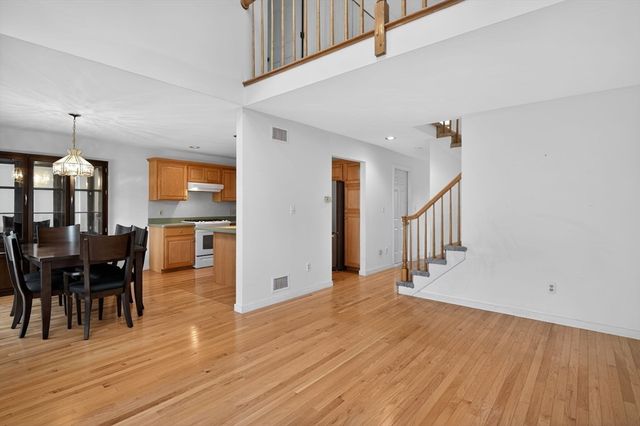 15 Poppasquash Rd 15, North Attleboro, MA 02760