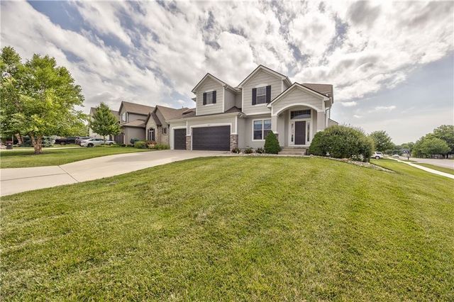 14017 HASKINS Street, Overland Park, KS 66221