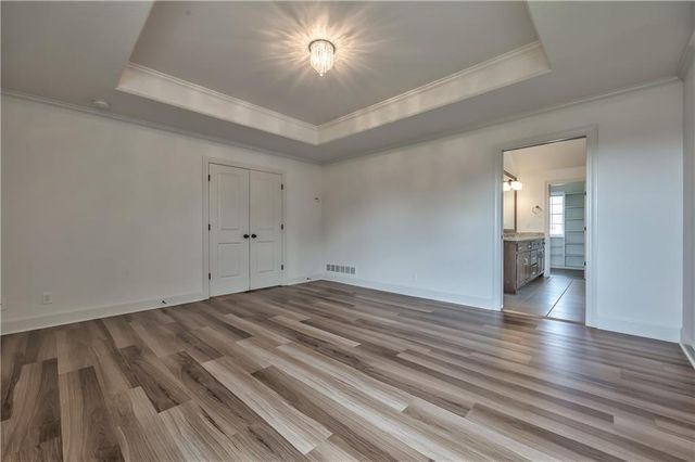 14017 HASKINS Street, Overland Park, KS 66221