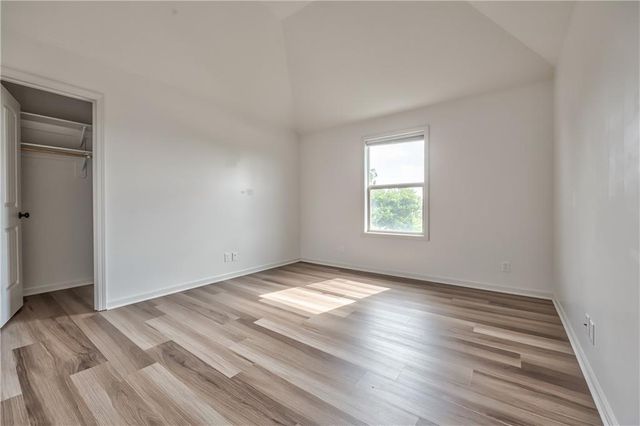 14017 HASKINS Street, Overland Park, KS 66221