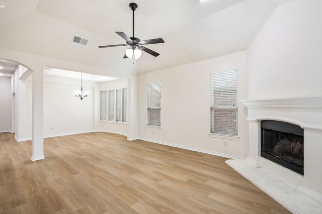 10425 Old Eagle River Lane, Mckinney, TX 75072