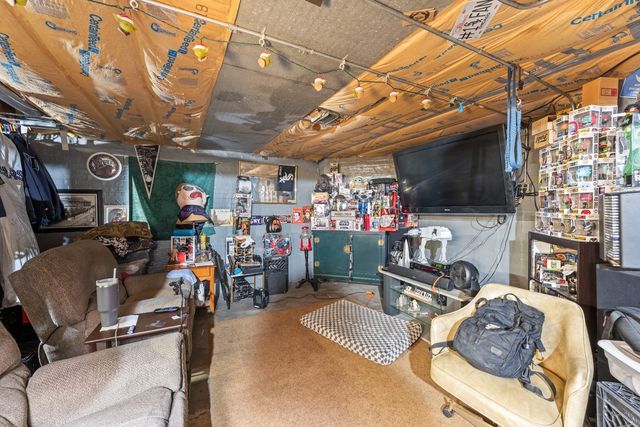 5300 S Narragansett Avenue, Chicago, IL 60638