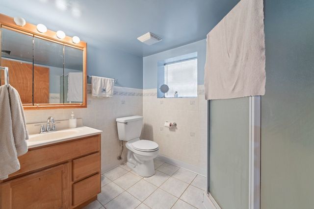 5300 S Narragansett Avenue, Chicago, IL 60638