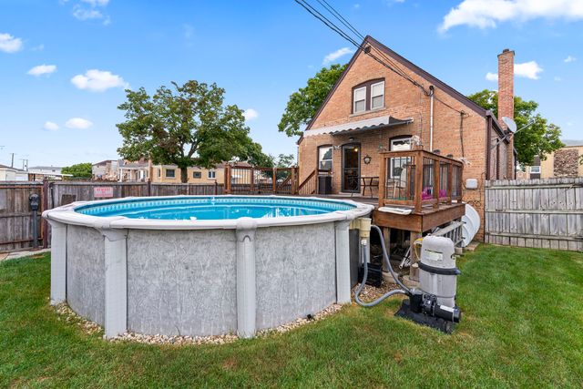 5300 S Narragansett Avenue, Chicago, IL 60638