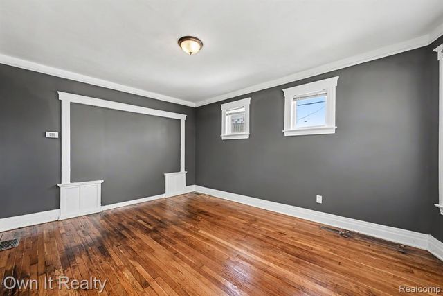 44 Maple Street, River Rouge, MI 48218