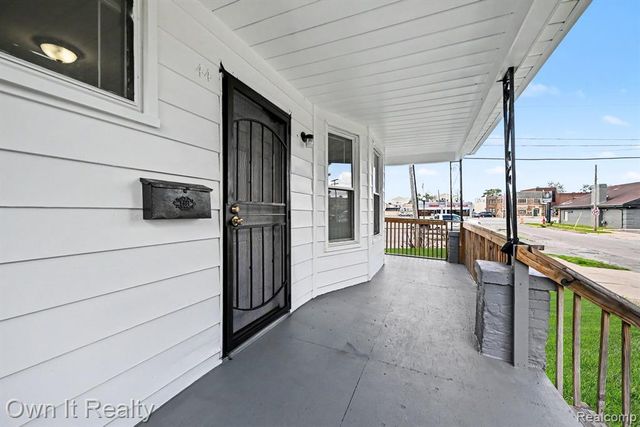 44 Maple Street, River Rouge, MI 48218