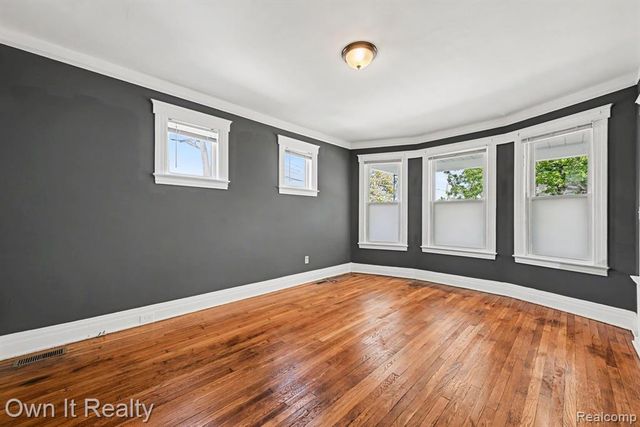 44 Maple Street, River Rouge, MI 48218