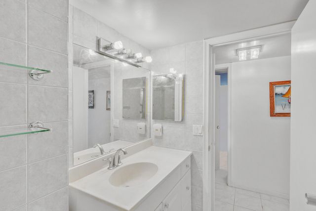 1149 HILLSBORO MILE 307, Hillsboro Beach, FL 33062