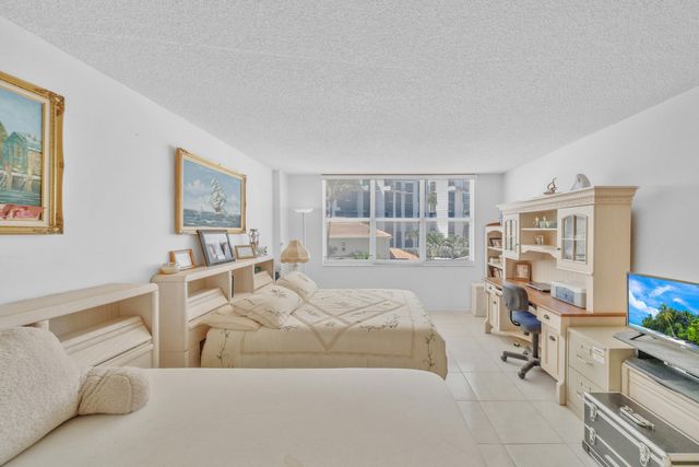 1149 HILLSBORO MILE 307, Hillsboro Beach, FL 33062