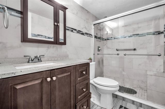3910 Inverrary Boulevard 308-B, Lauderhill, FL 33319