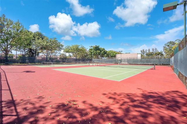 3910 Inverrary Boulevard 308-B, Lauderhill, FL 33319