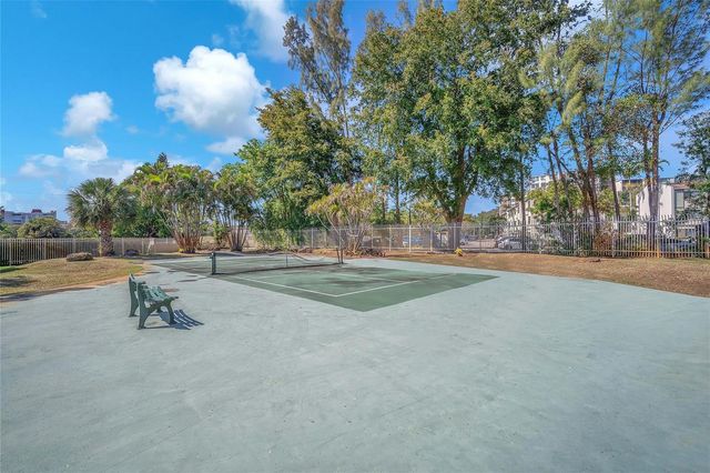 3910 Inverrary Boulevard 308-B, Lauderhill, FL 33319