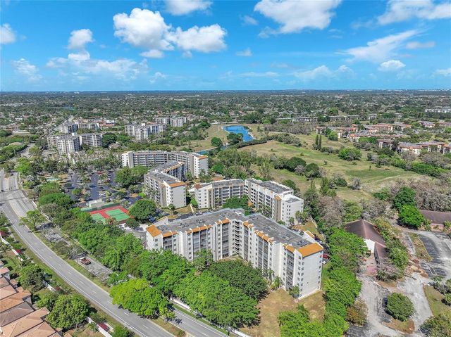 3910 Inverrary Boulevard 308-B, Lauderhill, FL 33319