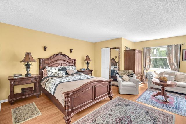 3910 Inverrary Boulevard 308-B, Lauderhill, FL 33319