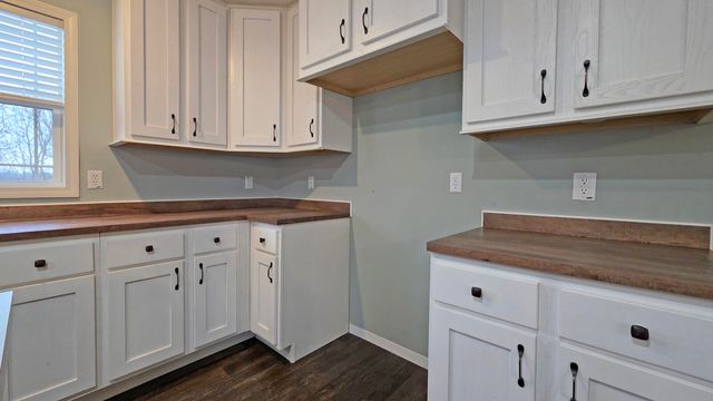 301 Kentucky 578, Annville, KY 40402