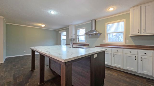 301 Kentucky 578, Annville, KY 40402