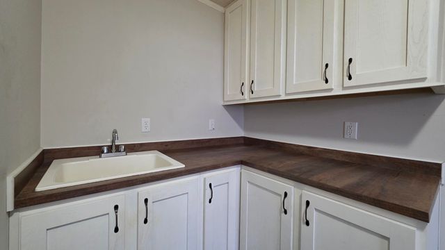 301 Kentucky 578, Annville, KY 40402