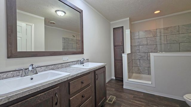 301 Kentucky 578, Annville, KY 40402