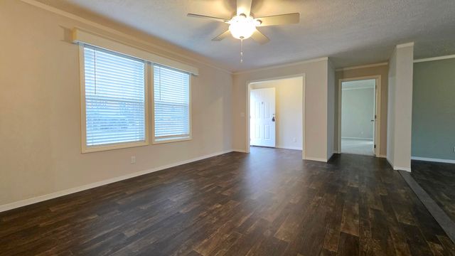 301 Kentucky 578, Annville, KY 40402