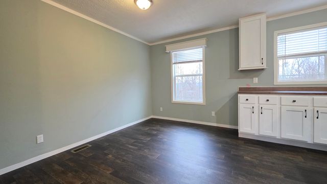 301 Kentucky 578, Annville, KY 40402
