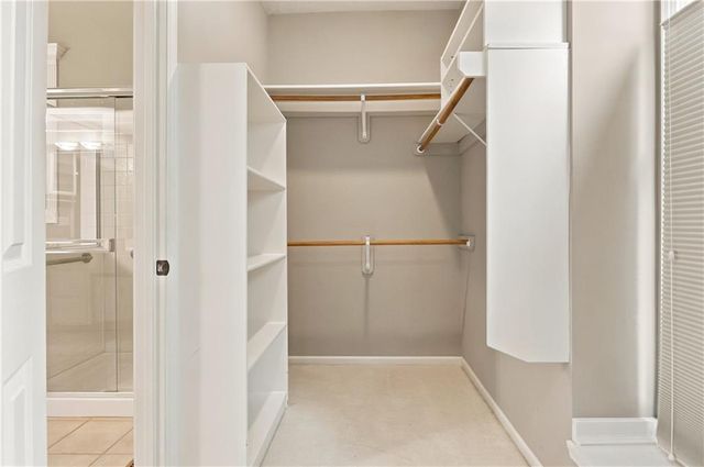 11820 Skyview Lane, Olathe, KS 66061