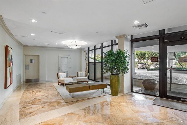 3400 S Ocean Boulevard 1gii, Palm Beach, FL 33480