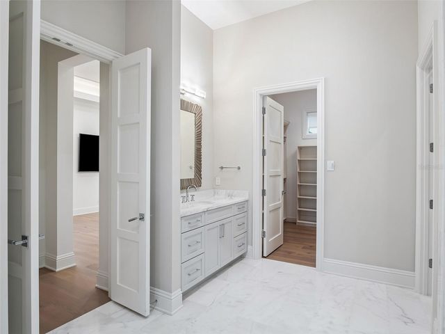 9316 GLADYS GARDEN CT, Windermere, FL 34786
