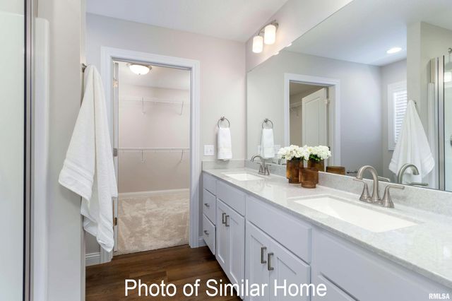 3820 ORCHARD Drive, Bettendorf, IA 52722