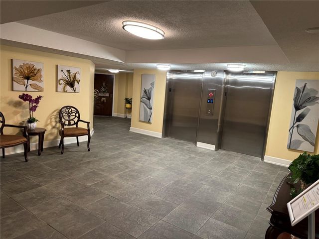 925 N HALIFAX AVENUE 102, Daytona Beach, FL 32118