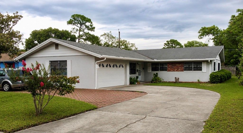 2705 SHERINGHAM ROAD 6, Orlando, FL 32808