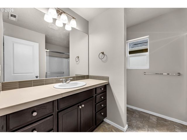 13105 Ne 56TH Cir, Vancouver, WA 98682