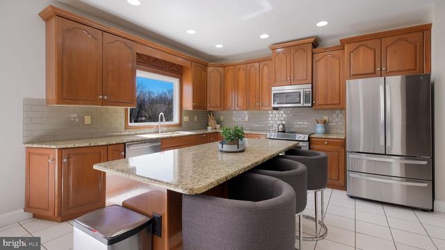 2916 WHITE TAIL CT, Doylestown, PA 18902