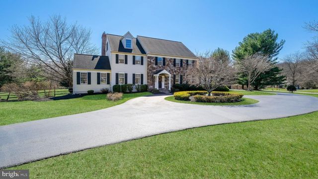 2916 WHITE TAIL CT, Doylestown, PA 18902