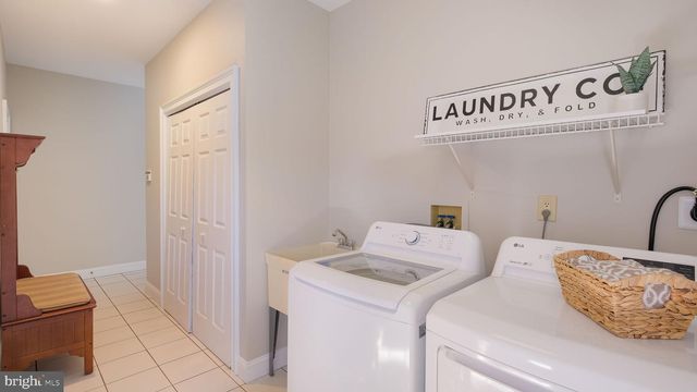 2916 WHITE TAIL CT, Doylestown, PA 18902