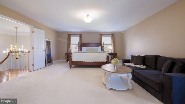 2916 WHITE TAIL CT, Doylestown, PA 18902