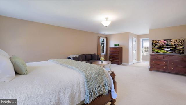 2916 WHITE TAIL CT, Doylestown, PA 18902