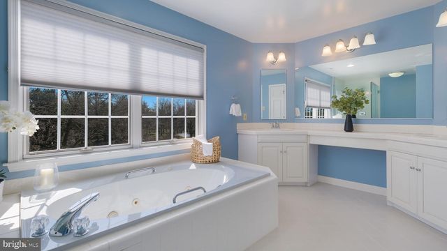 2916 WHITE TAIL CT, Doylestown, PA 18902