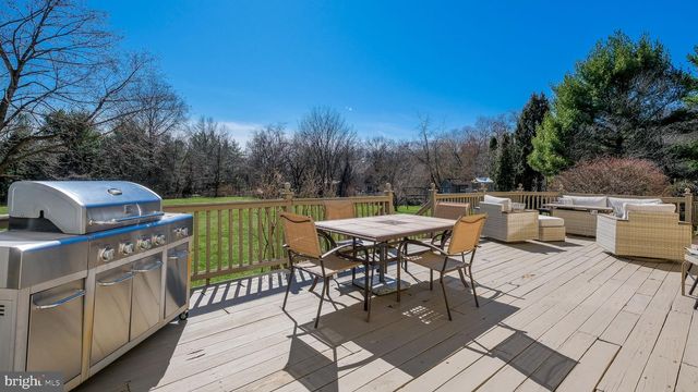 2916 WHITE TAIL CT, Doylestown, PA 18902