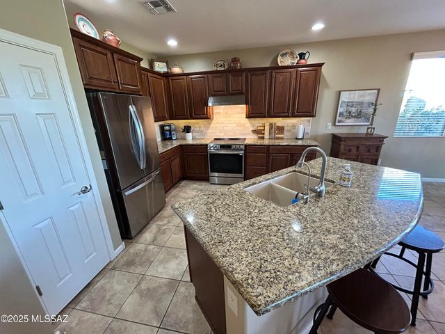 60520 E Arroyo Vista Drive, Oracle, AZ 85623