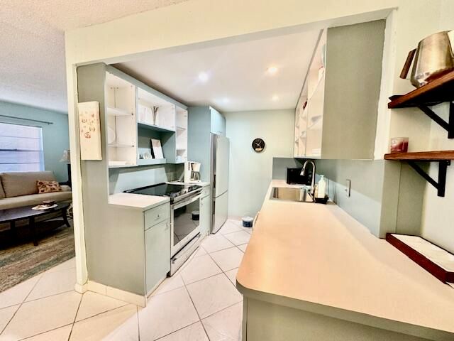 2070 Cornwall D, Boca Raton, FL 33434