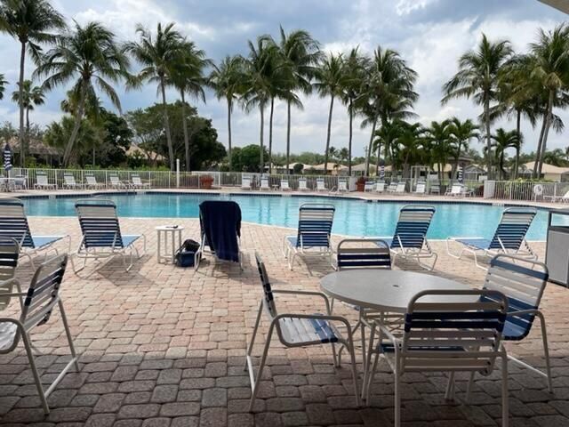 2551 Man Of War, West Palm Beach, FL 33411