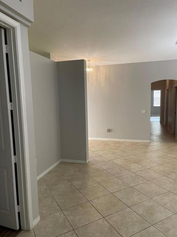 2551 Man Of War, West Palm Beach, FL 33411