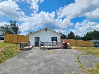 2225 Signal Drive, Johnson City, TN 37604