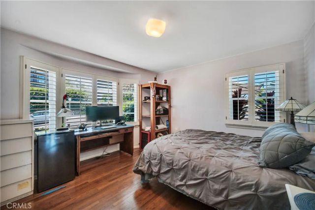 744 10th, Manhattan Beach, CA 90266