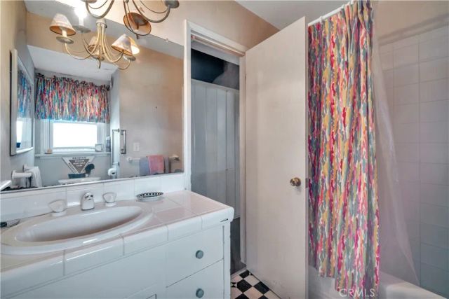 744 10th, Manhattan Beach, CA 90266