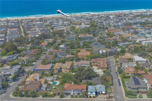 744 10th, Manhattan Beach, CA 90266