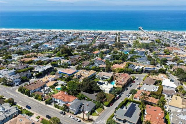 744 10th, Manhattan Beach, CA 90266