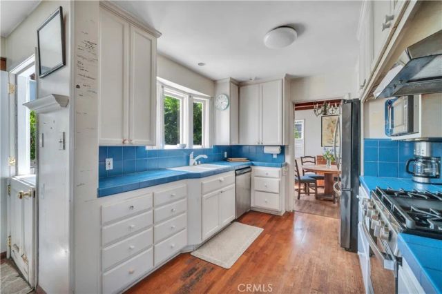 744 10th, Manhattan Beach, CA 90266